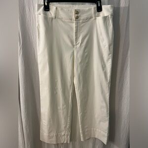 Chicos Elegant Cream Cropped Pants. Like new
